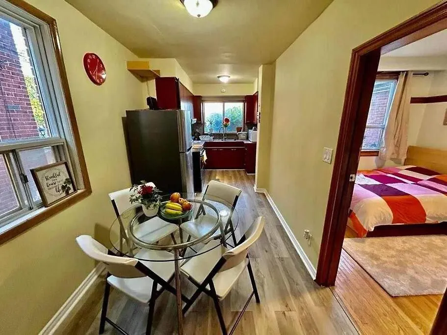 Toronto Midtown 2Bedrooms Apartment