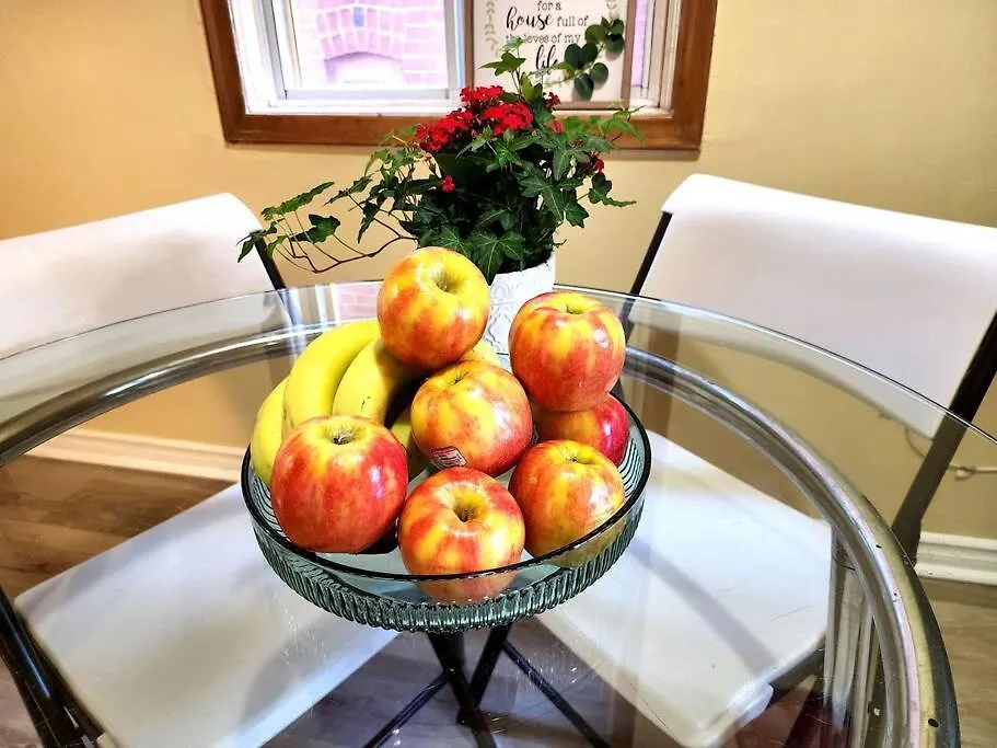 Toronto Midtown 2Bedrooms Apartment