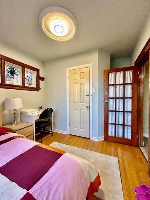 Toronto Midtown 2Bedrooms Apartment