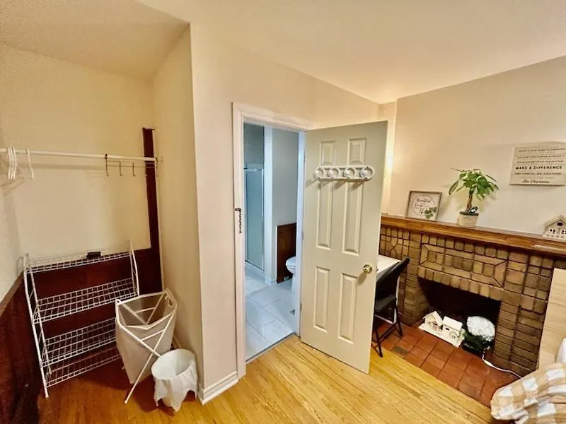 Toronto Midtown 2Bedrooms Apartment